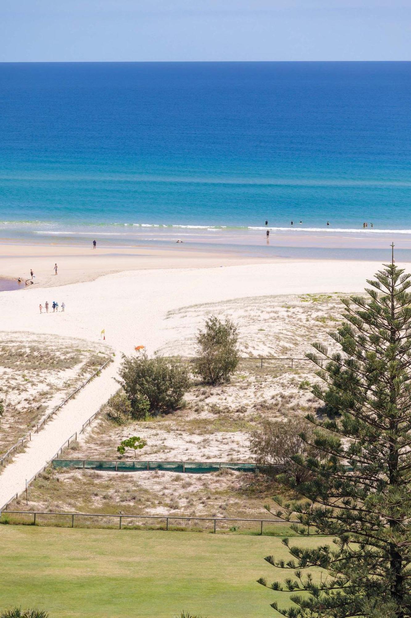 Club Wyndham Kirra Beach Gold Coast Bagian luar foto